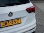 Volkswagen Tiguan 1.5 TSI Business R-Line | Navigatie | Adaptieve Cruise Control | LED Koplampen | R-Line | 19'' Lichtmetalen Velgen | Climate Control | Apple Carplay | Android Auto | Parkeersensoren | Regensensor | DAB+ Radio |