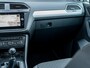 Volkswagen Tiguan 1.5 TSI Business R-Line | Navigatie | Adaptieve Cruise Control | LED Koplampen | R-Line | 19'' Lichtmetalen Velgen | Climate Control | Apple Carplay | Android Auto | Parkeersensoren | Regensensor | DAB+ Radio |