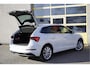 Skoda Scala 1.0 TSI 5drs First Edition BJ2019 Lmv 17" | Led V+A | Pdc | App-Connect | Climate control | Cruise control | Alcantara/Stof bekleding | Extra getint glas