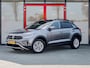 Volkswagen T-Roc 1.0 TSI Life Business Stoelverwarming | Navigatie | Virtual Cockpit | LED Koplampen | Climate Control | Parkeersensoren | DAB+ Radio | Voorverwarming Installatie | Metallic Lak | Lichtmetalen Velgen |