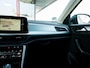 Volkswagen T-Roc 1.0 TSI Life Business Stoelverwarming | Navigatie | Virtual Cockpit | LED Koplampen | Climate Control | Parkeersensoren | DAB+ Radio | Voorverwarming Installatie | Metallic Lak | Lichtmetalen Velgen |