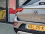 Volkswagen T-Roc 1.0 TSI Life Business Stoelverwarming | Navigatie | Virtual Cockpit | LED Koplampen | Climate Control | Parkeersensoren | DAB+ Radio | Voorverwarming Installatie | Metallic Lak | Lichtmetalen Velgen |