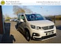 Peugeot Rifter 1.2 PURETECH ALLURE 5P PERF ONDERHOUDEN RECENT NIEUWE DISTRIBUTIERIEM!! XENON/LED ANDROID/APPLECARPLAY NAVIGATIE PARKEERSENSOREN ECC AIRCO CRUISECONTROL 4X PERF ALL SEASON BANDEN 4X ELECTR.RAMEN/SPIEGELS