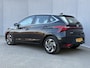 Hyundai i20 1.0 T-GDI Comfort Smart / Fabrieksgarantie t/m 8-2028 / Volledig Onderhouden / Navigatie via Apple Carplay/Android Auto / Stuur-/Stoelverwarming / Achteruitrijcamera / Cruise Control / Climate control / Trekgewicht 1110 kg /