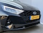Hyundai i20 1.0 T-GDI Comfort Smart / Fabrieksgarantie t/m 8-2028 / Volledig Onderhouden / Navigatie via Apple Carplay/Android Auto / Stuur-/Stoelverwarming / Achteruitrijcamera / Cruise Control / Climate control / Trekgewicht 1110 kg /