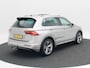 Volkswagen Tiguan 1.5 TSi 150 Pk Automaat Highline Business R-Line | Trekhaak | Panoramadak | Stoelverwarming | Adaptive Cruise | Leer | Camera | Navigatie | 19 Inch | 86.551 Km !!