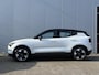 Volvo EX30 Single Motor 50kWh Plus | Stoel- en stuurwiel verwarming | Premium audio by Harman Kardon | Achteruitrijcamera | Apple Carplay/Android auto | Elektrisch bedienbare achterklep | DAB radio | 18 inch lichtmetalen velgen