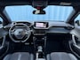 Peugeot 2008 1.2 Hybrid 136 GT Afdaal assistent | Achteruitrijcamera | Keyless start | Cruise control | Led interieur verlichting | Zwarte hemel | Apple carplay & Android auto