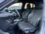 Peugeot 2008 1.2 Hybrid 136 GT Afdaal assistent | Achteruitrijcamera | Keyless start | Cruise control | Led interieur verlichting | Zwarte hemel | Apple carplay & Android auto