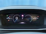 Peugeot 2008 1.2 Hybrid 136 GT Afdaal assistent | Achteruitrijcamera | Keyless start | Cruise control | Led interieur verlichting | Zwarte hemel | Apple carplay & Android auto