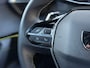 Peugeot 2008 1.2 Hybrid 136 GT Afdaal assistent | Achteruitrijcamera | Keyless start | Cruise control | Led interieur verlichting | Zwarte hemel | Apple carplay & Android auto