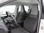 Volkswagen Up! 1.0 BMT move up! | Led dagrijverlichting | Airco | Telefoonintegratie | Bluetooth | Armsteun |