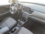 Kia Stonic 1.0T DynamicLine | Camera | Climate control | Apple Carplay / Android Auto | Cruise control | Parkeersensoren achter | Lichtmetalen velgen 16inch |
