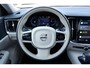 Volvo V60 T6 Automaat AWD Plus Bright | Park Assist | Verwarmbaar Stuurwiel | Stoelen voor/achter verwarmbaar | Elektrisch verstelbare stoelen met memory functie