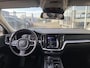 Volvo V60 2.0 B3 Momentum Advantage / Automaat / NL-Auto / Vol-Leder / Adaptieve Cruise-Control / Stoel-/Stuurverwarming / Climate-Control / Standkachel / Keyless / LED / Apple-Carplay & Android-Auto / DAB Radio-Bluetooth / Navi / PDC V+A met Camera / 19'' LMV / ENZ.