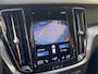 Volvo V60 2.0 B3 Momentum Advantage / Automaat / NL-Auto / Vol-Leder / Adaptieve Cruise-Control / Stoel-/Stuurverwarming / Climate-Control / Standkachel / Keyless / LED / Apple-Carplay & Android-Auto / DAB Radio-Bluetooth / Navi / PDC V+A met Camera / 19'' LMV / ENZ.
