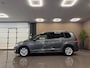 Volkswagen Touran 1.6 TDI SCR Comfortline Business * 7 Persoons / Carplay / Trekhaak / NL Auto *