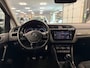 Volkswagen Touran 1.6 TDI SCR Comfortline Business * 7 Persoons / Carplay / Trekhaak / NL Auto *