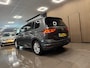 Volkswagen Touran 1.6 TDI SCR Comfortline Business * 7 Persoons / Carplay / Trekhaak / NL Auto *