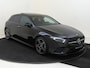 Mercedes-Benz A-klasse 180 Premium Plus AMG Line/ Night pakket/ Panorama schuifkanteldak/ memory seats