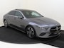 Mercedes-Benz A-klasse 200 Luxury Line Panorama Schuifdak / Parkeer Camera / Elektr. Trekhaak / Privacy Glass / Stoelverwarming /
