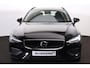 Volvo V60 B3 Core - IntelliSafe Assist & Surround - Parkeercamera achter - Parkeersensoren voor & achter - Draadloze tel. lader - 17' LMV