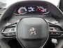 Peugeot 208 Style 75pk | Lage kilometerstand! | Navigatie | Achteruitrijcamera | Airco | Cruise Control | Parkeersensoren | Led koplampen | Apple Carplay / Android Auto | Bluetooth | DAB+ radio | Elektrisch inklapbare spiegels | Donker getint glas | 16" lichtmetalen velgen |