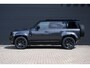 Land Rover Defender 110 2.0 P300e 110 X-Dynamic SE | NP € 130.093,- | 5 Year Edition | Bronze Tailored | Schuifkanteldak | Trekhaak | Cold Clima Pack