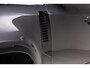 Land Rover Defender 110 2.0 P300e 110 X-Dynamic SE | NP € 113945,- | Elec Stoelen | Black Pack | Schuifkanteldak | Trekhaak | Cold Clima Pack