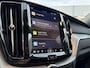 Volvo XC60 Plug-in Hybrid T6 AWD Ultra Dark | Black Edition | Long range | Panoramadak | Trekhaak | 360° Camera | Google Maps navigatie | Harman Kardon audio | Adaptive Cruise Control | Lederen bekleding |