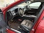 Volvo XC60 Plug-in Hybrid T6 AWD Ultra Dark | Black Edition | Long range | Panoramadak | Trekhaak | 360° Camera | Google Maps navigatie | Harman Kardon audio | Adaptive Cruise Control | Lederen bekleding |