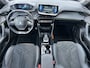 Peugeot e-2008 EV GT Pack 50 kWh | Trekhaak afneembaar | Schuifdak | Stoelverwarming | Keyless |
