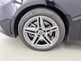 Mercedes-Benz B-klasse 250 e Business Solution AMG | AMG | Panoramadak | Sfeerverlichting | Elektrische achterklep | Distronic |