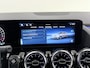 Mercedes-Benz B-klasse 250 e Business Solution AMG | AMG | Panoramadak | Sfeerverlichting | Elektrische achterklep | Distronic |