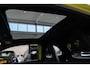 Abarth 500e Turismo 42 kWh | SOH 96,8% | Panoramadak | Alcantara | Stoelverwarming | Camera | Parkeersensoren | Navigatie | 18 Inch Lichtmetaal |