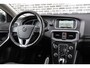 Volvo V40 Cross Country 2.0 T3 Nordic+ | Navigatie | Trekhaak | LED Koplampen | Lichtmetalen Velgen | Stoelverwarming | Parkeerverwarming | Parkeersensoren | High Performance Audio