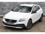 Volvo V40 Cross Country 2.0 T3 Nordic+ | Navigatie | Trekhaak | LED Koplampen | Lichtmetalen Velgen | Stoelverwarming | Parkeerverwarming | Parkeersensoren | High Performance Audio
