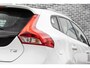 Volvo V40 Cross Country 2.0 T3 Nordic+ | Navigatie | Trekhaak | LED Koplampen | Lichtmetalen Velgen | Stoelverwarming | Parkeerverwarming | Parkeersensoren | High Performance Audio