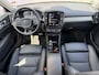 Volvo XC40 2.0 B4 Inscription | Trekhaak | Lederen Bekleding | Navigatie | Apple Carplay | Android Auto | Achteruitrijcamera | Parkeersensoren | Keyless Entry | Elektrische Achterklep | Cruise Control Adaptief