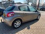 Peugeot 208 1.4 VTi Access, airco, cruise controle, elec pakket, 5 deurs, trekhaak, stuurbediening, navi, carplay, "rijklaarprijs"