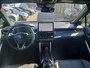 Toyota Corolla Cross 2.0 HYBRID 184PK FIRST-EDITION BLIND-SPOT EL-ACHTERKLEP LM-VELGEN KEYLESS PARK-SENSOREN STOELVERW DRAADLOOS-LADEN AD-CRUISE BLUETOOTH