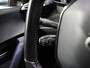 Peugeot e-2008 Allure 50kWh 136PK | 1ste eigenaar | ACCURAPPORT 90% | Camera | LED lampen | LEER/stof | Navigatie | Climate Control | Cruise Control | AUTOMAAT | DAB Radio | Parkeersensoren | Privacy Glass | Isofix |