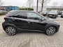 Toyota Aygo X HYBRID 115 GR SPORT NL-AUTO 1E EIG UNIEK!! STOELVERW LED 18 ''LM-VELGEN PARK-SENSOREN KEYLESS APPLE/ANDROID