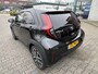 Toyota Aygo X HYBRID 115 GR SPORT NL-AUTO 1E EIG UNIEK!! STOELVERW LED 18 ''LM-VELGEN PARK-SENSOREN KEYLESS APPLE/ANDROID