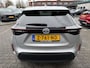 Toyota Yaris Cross 1.5 HYBRID DYNAMIC APPLE/ANDROID LED STOEL/STUURVERW DRAADLOOS LADEN-TEL KEYLESS EL-SPIEGELS BSM 17'' LM-VELGEN