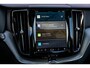 Volvo XC60 2.0 T6 Plug-in hybrid AWD Plus Black Edition | Long Range | Adaptieve Cruise Control | Panoramadak | Stoel en Stuurverwarming | Dodehoek Detectie | 21" |