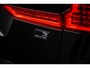 Volvo XC60 2.0 T6 Plug-in hybrid AWD Plus Black Edition | Long Range | Adaptieve Cruise Control | Panoramadak | Stoel en Stuurverwarming | Dodehoek Detectie | 21" |