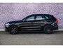 Volvo XC60 2.0 T6 Plug-in hybrid AWD Plus Black Edition | Long Range | Adaptieve Cruise Control | Panoramadak | Stoel en Stuurverwarming | Dodehoek Detectie | 21" |
