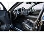 Volvo XC60 2.0 T6 Plug-in hybrid AWD Plus Black Edition | Long Range | Adaptieve Cruise Control | Panoramadak | Stoel en Stuurverwarming | Dodehoek Detectie | 21" |
