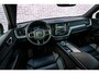 Volvo XC60 2.0 T6 Plug-in hybrid AWD Plus Black Edition | Long Range | Adaptieve Cruise Control | Panoramadak | Stoel en Stuurverwarming | Dodehoek Detectie | 21" |